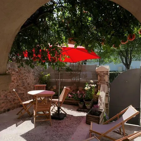 Les Trois Matelots Hébergement de vacances *