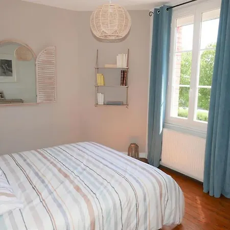 Les Trois Matelots *